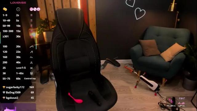 Image 10 of kristy_rayyy Stream on Chaturbate on 23 days ago