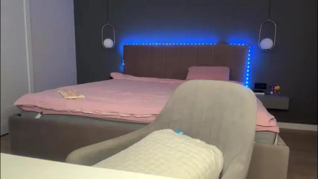 Image 3 of kristy_saint Stream on Chaturbate on 24 days ago