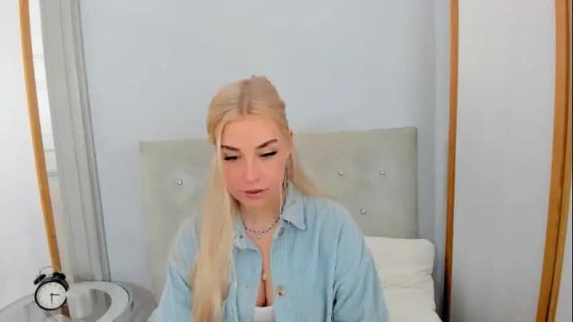 Image 12 of kristyflowers Stream on Chaturbate on 1 month ago