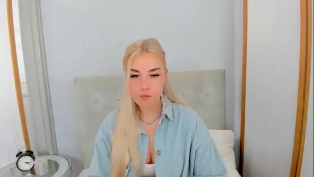 Image 3 of kristyflowers Stream on Chaturbate on 1 month ago
