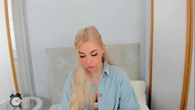 Image 4 of kristyflowers Stream on Chaturbate on 1 month ago