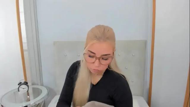 Image 6 of kristyflowers Stream on Chaturbate on 1 month ago