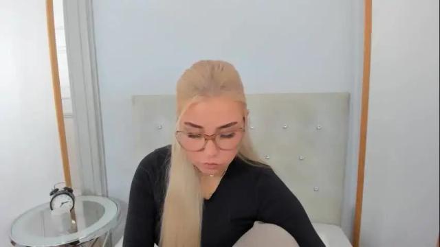 Thumbnail 3, kristyflowers's Stream at Chaturbate, 1 month ago