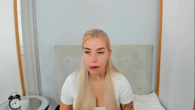 Image 4 of kristyflowers Stream on Chaturbate on 1 month ago