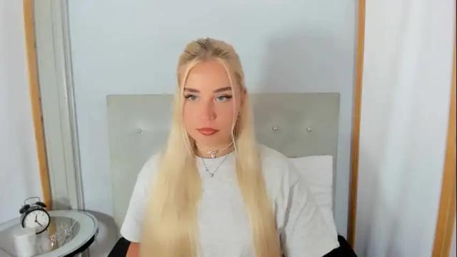 Image 4 of kristyflowers Stream on Chaturbate on 1 month ago