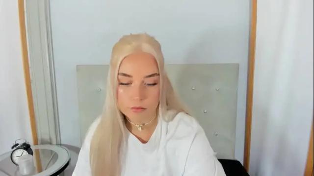 Image 10 of kristyflowers Stream on Chaturbate on 1 month ago