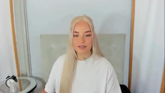 Image 12 of kristyflowers Stream on Chaturbate on 1 month ago