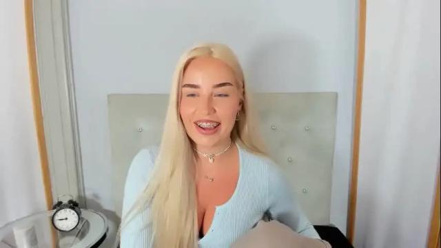 Image 6 of kristyflowers Stream on Chaturbate on 1 month ago
