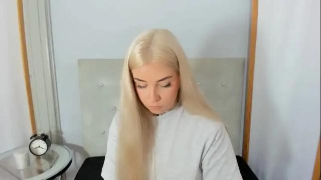 Image 4 of kristyflowers Stream on Chaturbate on 27 days ago