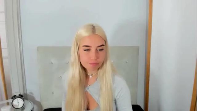 Image 12 of kristyflowers Stream on Chaturbate on 19 days ago