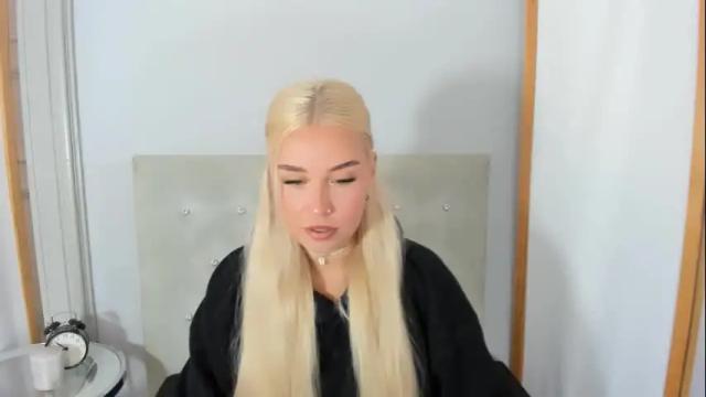 Image 12 of kristyflowers Stream on Chaturbate on 16 days ago