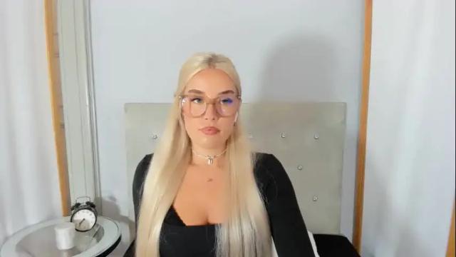 Image 6 of kristyflowers Stream on Chaturbate on 12 days ago