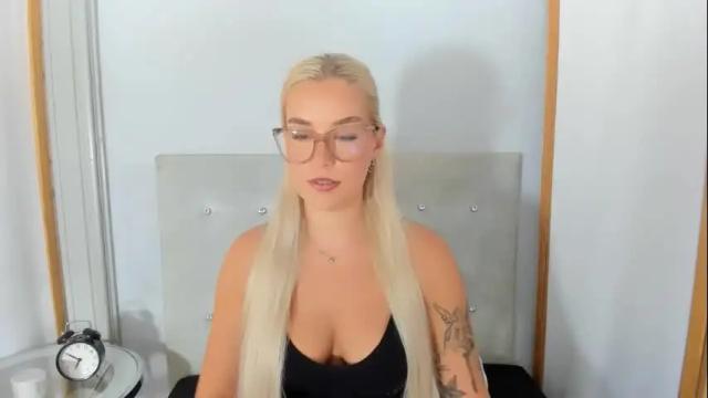 Image 7 of kristyflowers Stream on Chaturbate on 5 days ago
