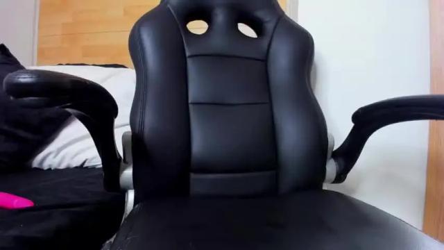 Image 3 of kristynn_ary Stream on Chaturbate on 14 months ago