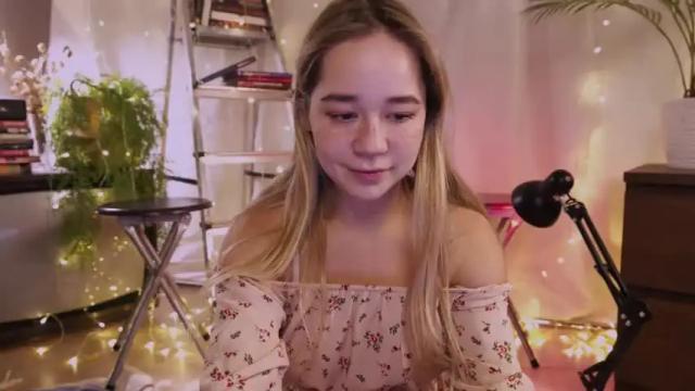 Image 12 of kristyspiritedaway Stream on Chaturbate on 16 months ago