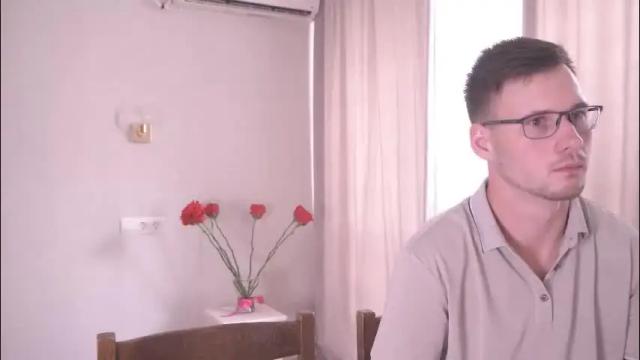 Image 2 of krutfrut Stream on Chaturbate on 3 days ago