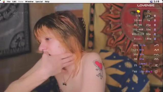 Image 2 of kryptosworld Stream on Chaturbate on 1 month ago