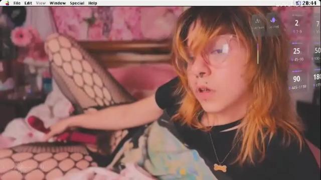 Image 3 of kryptosworld Stream on Chaturbate on 1 month ago