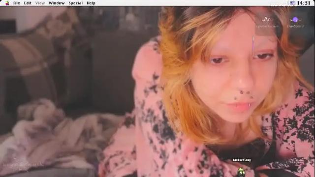 Image 10 of kryptosworld Stream on Chaturbate on 26 days ago