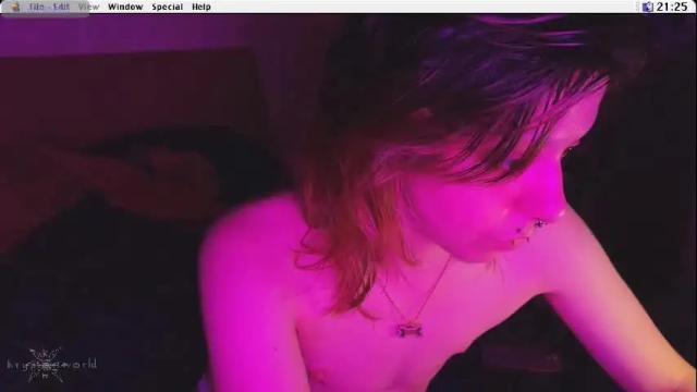 Image 12 of kryptosworld Stream on Chaturbate on 9 days ago