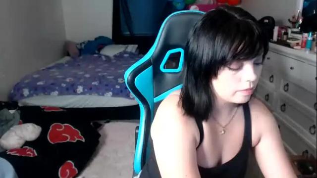 Image 2 of kryska_love Stream on Chaturbate on 3 months ago