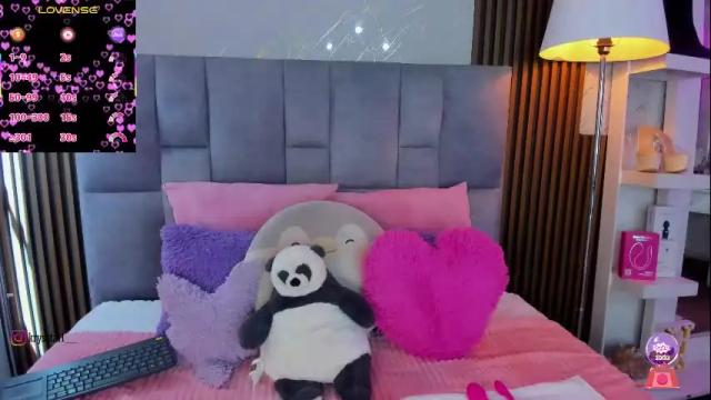 Image 12 of krysstal__ Stream on Chaturbate on 1 month ago