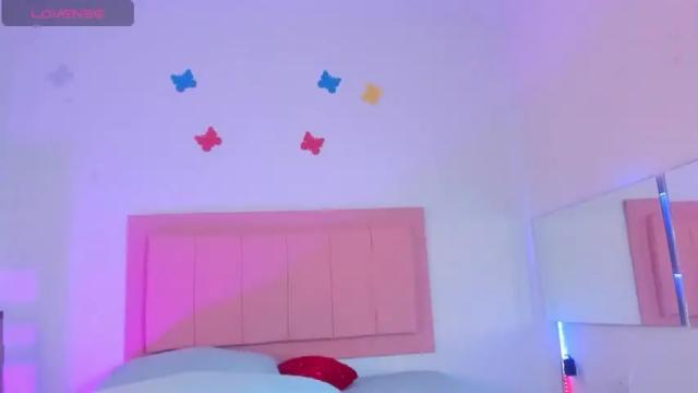 Image 8 of krystal_taylor23 Stream on Chaturbate on 12 months ago