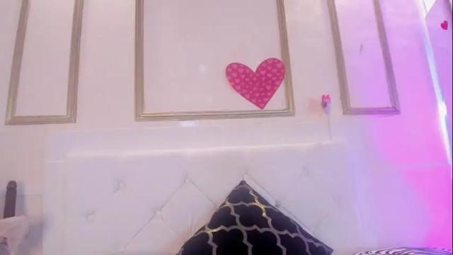 Image 7 of krystal_taylor23 Stream on Chaturbate on 2 days ago