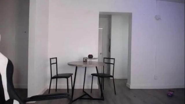 Image 11 of krystalblakexxx Stream on Chaturbate on 9 days ago
