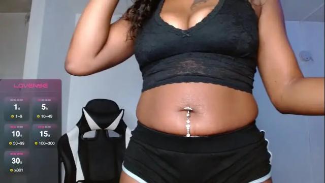 Thumbnail 1, krystalblakexxx's Stream at Chaturbate, 1 month ago