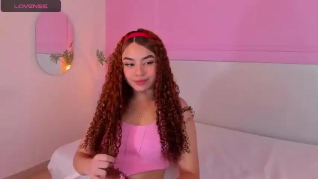 Image 8 of krystalcox18 Stream on Chaturbate on 16 months ago