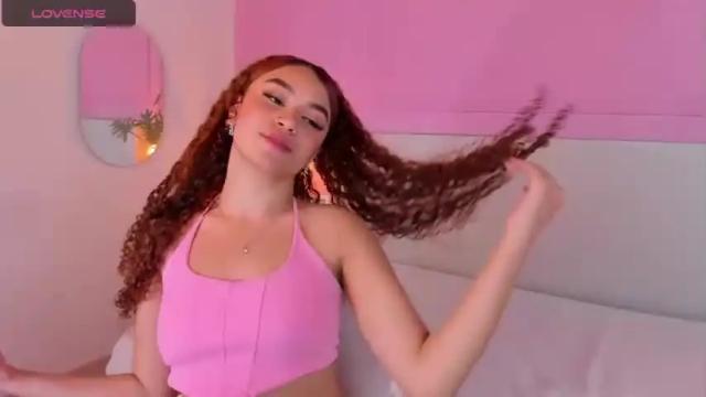 Thumbnail 3, krystalcox18's Stream at Chaturbate, 16 months ago