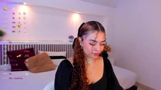 Thumbnail 1, krystalcox18's Stream at Chaturbate, 16 months ago