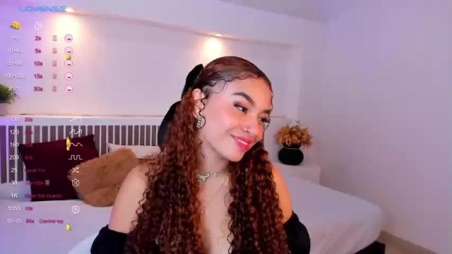 Thumbnail 2, krystalcox18's Stream at Chaturbate, 16 months ago