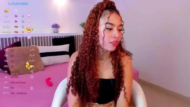 Image 2 of krystalcox18 Stream on Chaturbate on 16 months ago