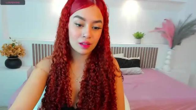 Image 2 of krystalcox18 Stream on Chaturbate on 16 months ago
