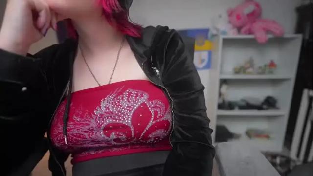 Thumbnail 3, krystalsyxx's Stream at Chaturbate, 1 month ago