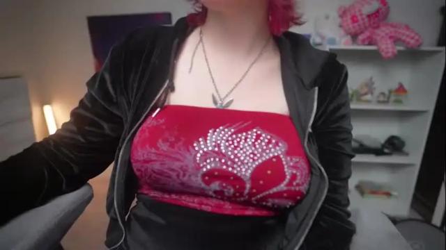 Thumbnail 1, krystalsyxx's Stream at Chaturbate, 1 month ago