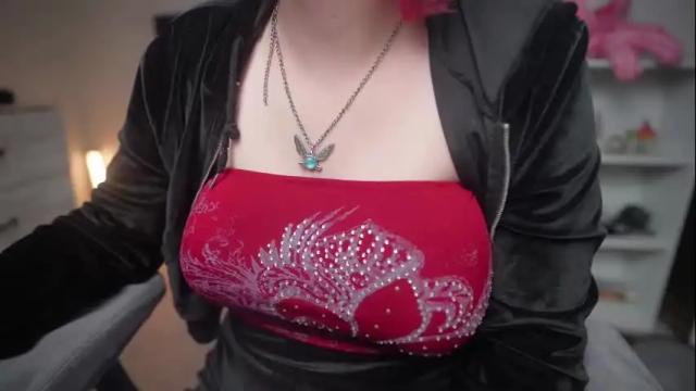 Image 4 of krystalsyxx Stream on Chaturbate on 1 month ago