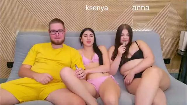 Image 12 of ksenyahot Stream on Chaturbate on 1 month ago