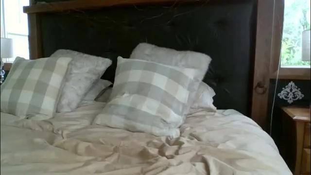 Thumbnail 3, kumfoxlive's Stream at Chaturbate, 2 months ago