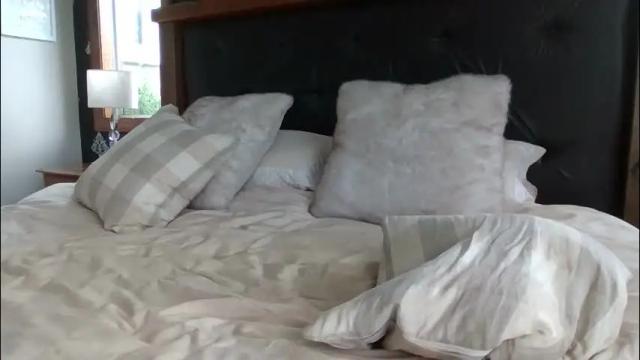 Image 12 of kumfoxlive Stream on Chaturbate on 26 days ago