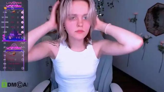 Image 3 of kumiko_mori Stream on Chaturbate on 19 months ago