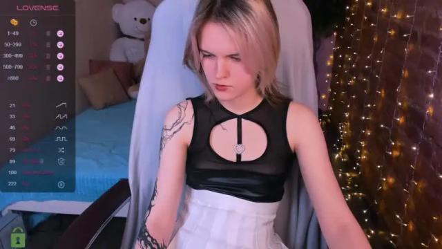 Image 10 of kumiko_mori Stream on Chaturbate on 17 months ago