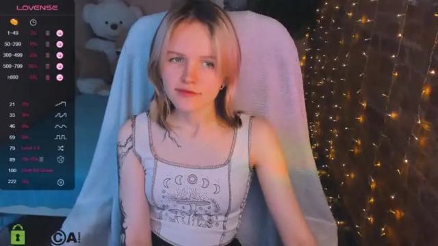 Image 3 of kumiko_mori Stream on Chaturbate on 17 months ago