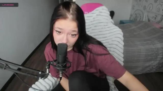 Thumbnail 3, kuromi_uwu's Stream at Chaturbate, 19 months ago