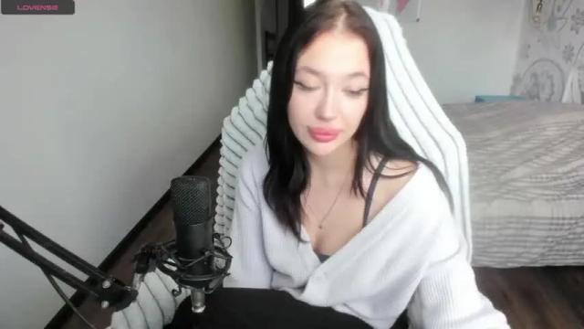 Image 8 of kuromi_uwu Stream on Chaturbate on 19 months ago