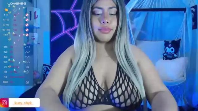Image 3 of kuryssh_shyk Stream on Chaturbate on 13 months ago