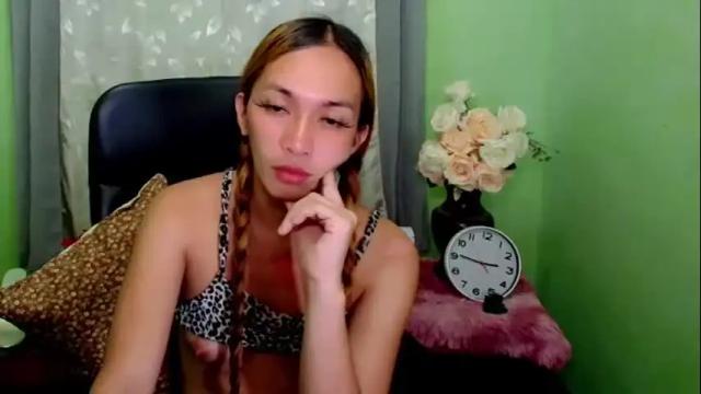 Image 8 of kween_romance Stream on Chaturbate on 1 month ago