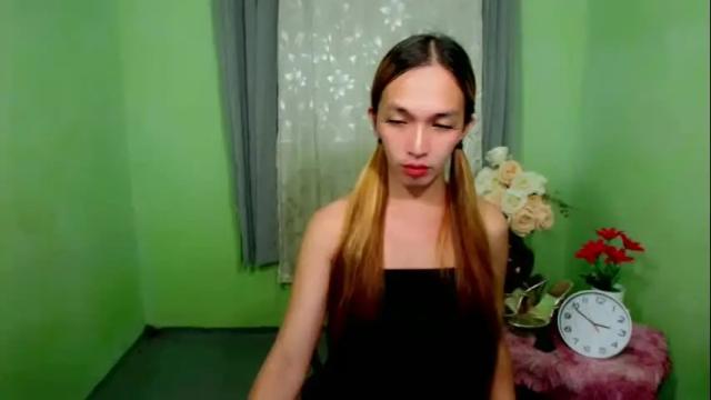 Image 2 of kween_romance Stream on Chaturbate on 24 days ago